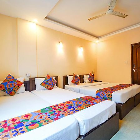 Zion Plaza Hotel Недумбасери Екстериор снимка