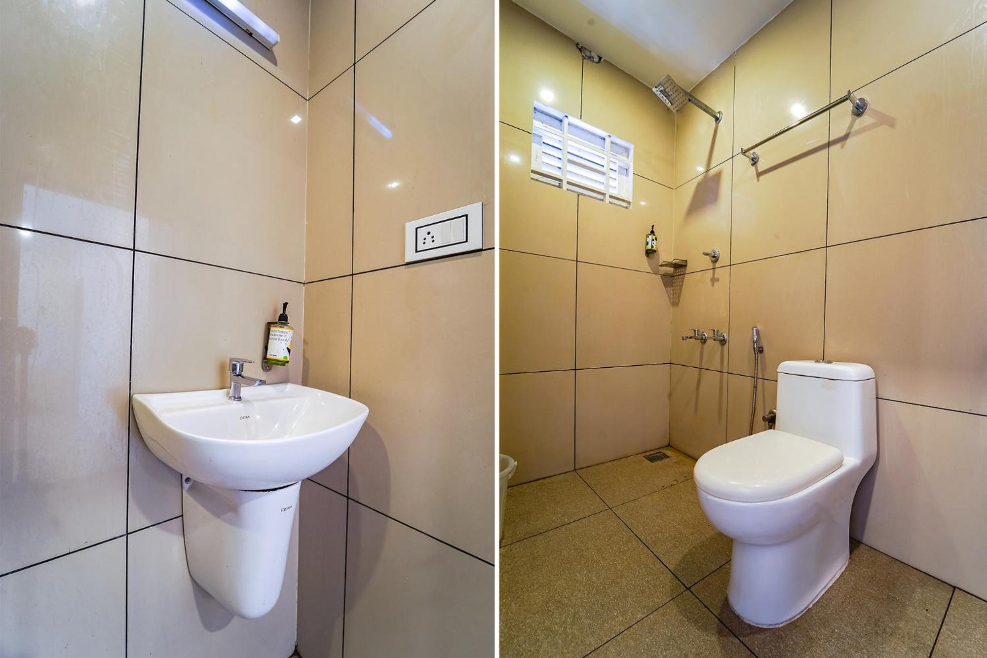 Zion Plaza Hotel Недумбасери Екстериор снимка
